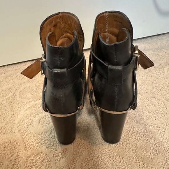 & other Stories leather booties with heel - Picture 2 of 6